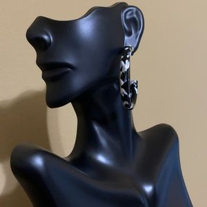 Fashion earrings
